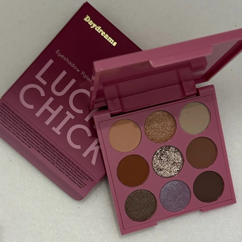 NIB Lucky Chick Daydreams Eyeshadow Palette Eyeshadow Lavender Neutrals Compact